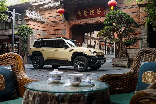 +露营”全能王!猛士M817Max+版上市不朽情缘登录入口3699万拿下“通勤+越野(图4) +露营”全能王!猛士M817Max+版上市不朽情缘登录入口3699万拿下“通勤+越野(图4)