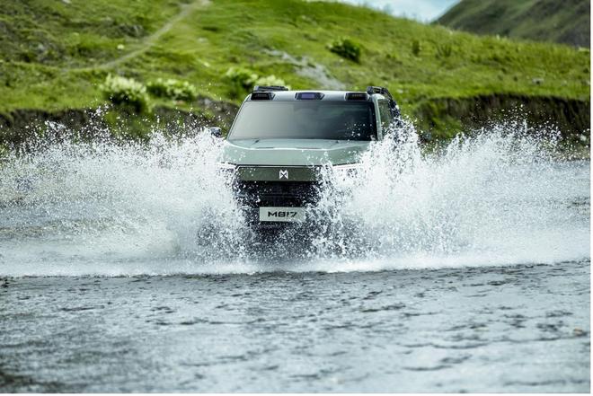 17 Max+版上市通勤露营穿越全搞定不朽情缘网站售价3699万元!猛士M8(图7) 17 Max+版上市通勤露营穿越全搞定不朽情缘网站售价3699万元!猛士M8(图7)